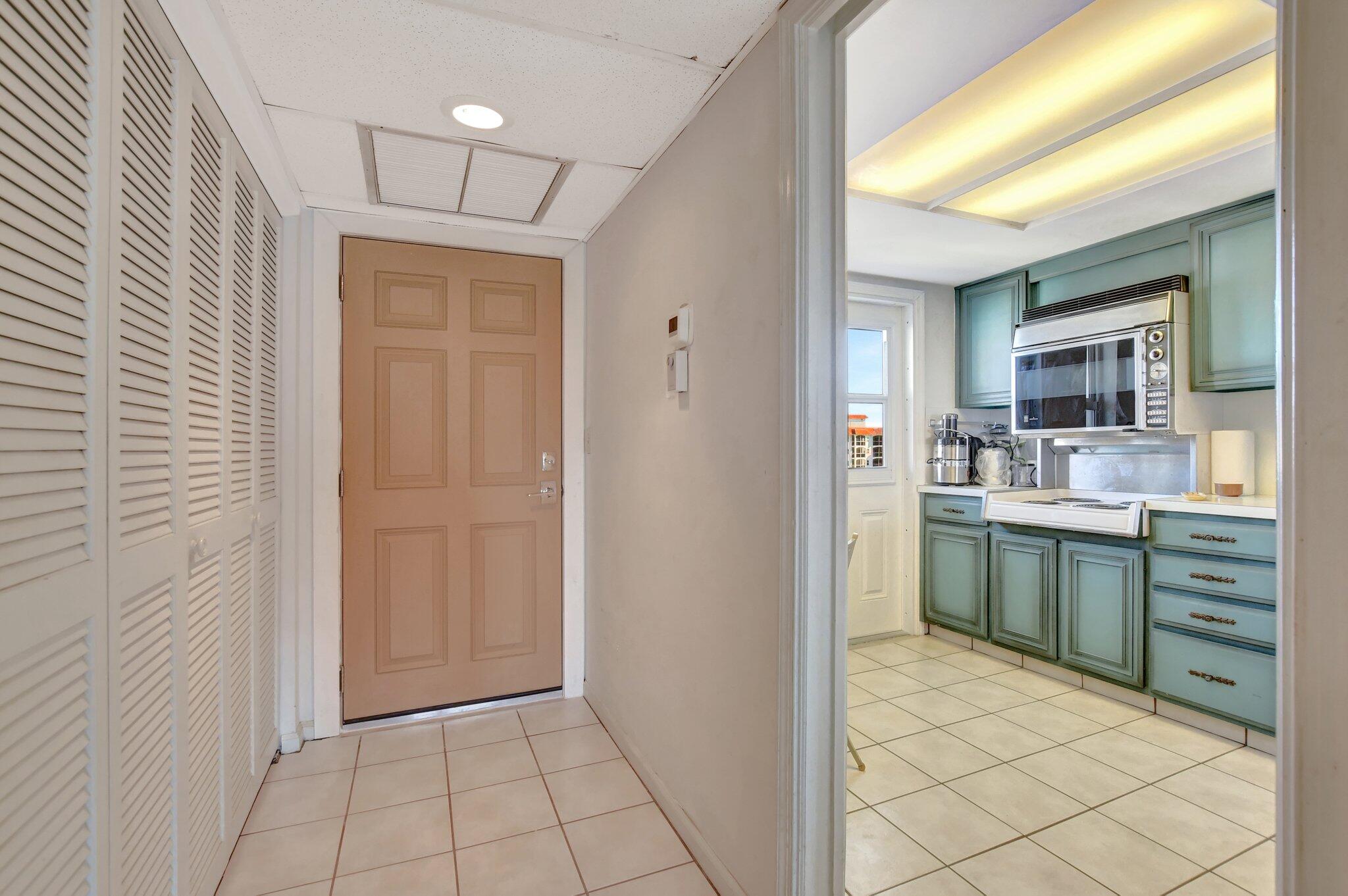 2871 North Ocean Boulevard, Unit R544 Boca Raton, FL 33431 - Photo 3 of 43 5-web-or-mls-DSC_0001