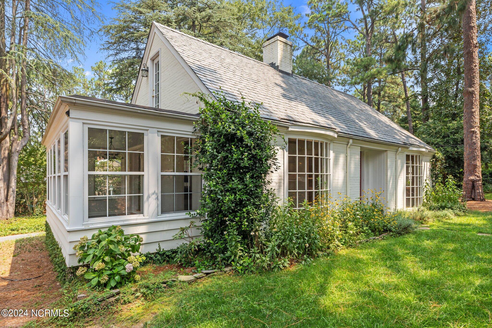 170 South Ridge Street Southern Pines, NC 28387 - Photo 31 of 37 3-web-or-mls-707A9514