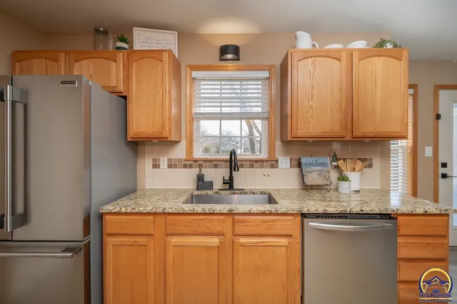 $380,000 | 4334 Southeast Oakwood Street, Topeka, KS 66609