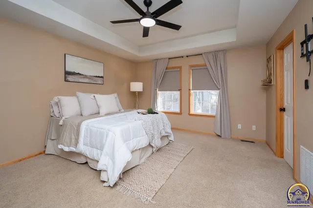 $380,000 | 4334 Southeast Oakwood Street, Topeka, KS 66609