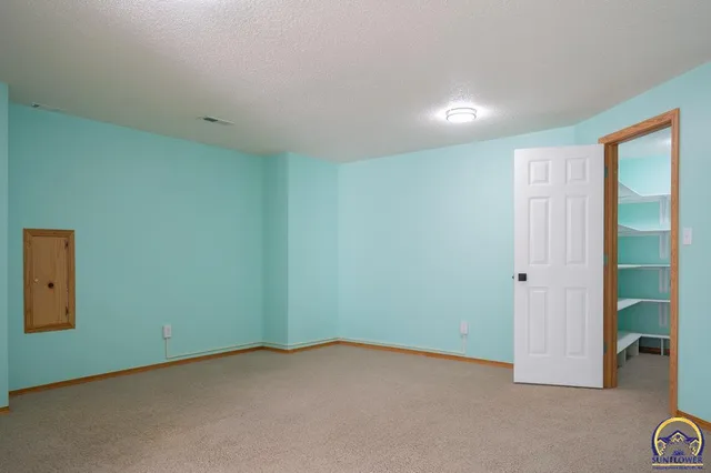 $380,000 | 4334 Southeast Oakwood Street, Topeka, KS 66609