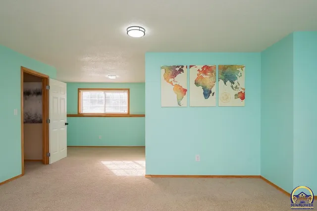 $380,000 | 4334 Southeast Oakwood Street, Topeka, KS 66609