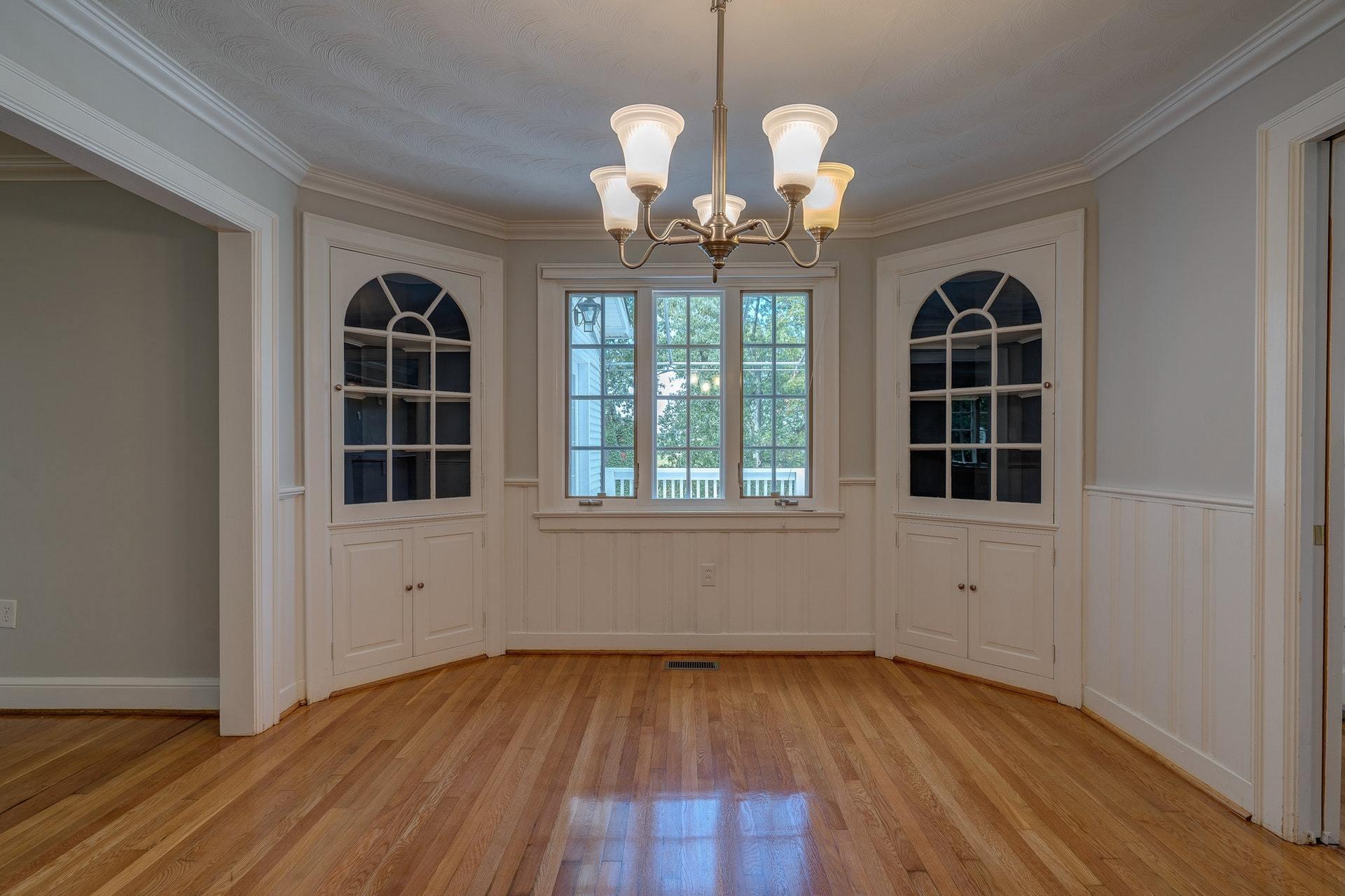 2527 Nottingham Road Southeast Roanoke, VA 24014 - Photo 13 of 38 010-330588-DSC00281_2_3_4_5_8328206