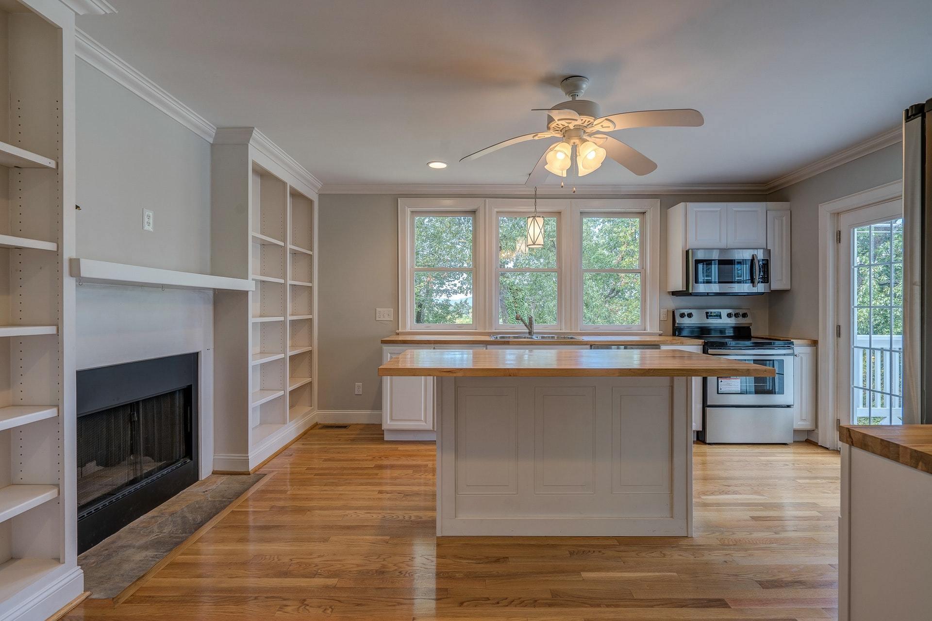 2527 Nottingham Road Southeast Roanoke, VA 24014 - Photo 15 of 38 012-330588-DSC00381_2_3_4_5_8328257