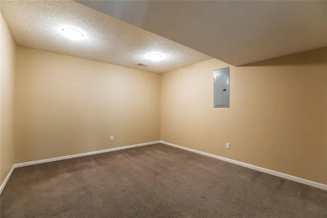 $2,000 | 108 Golfview Drive, Pleasant Hill, MO 64080