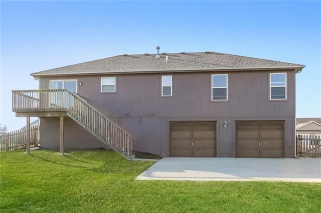 $2,000 | 108 Golfview Drive, Pleasant Hill, MO 64080