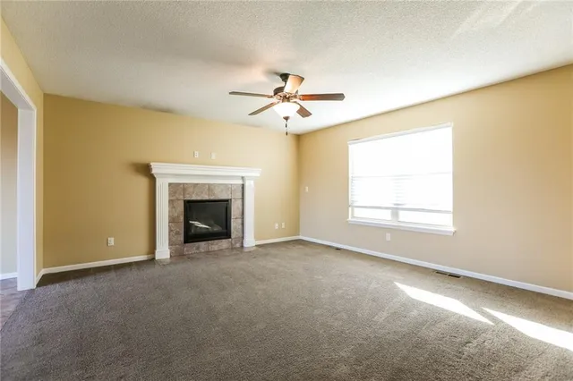 $2,000 | 108 Golfview Drive, Pleasant Hill, MO 64080