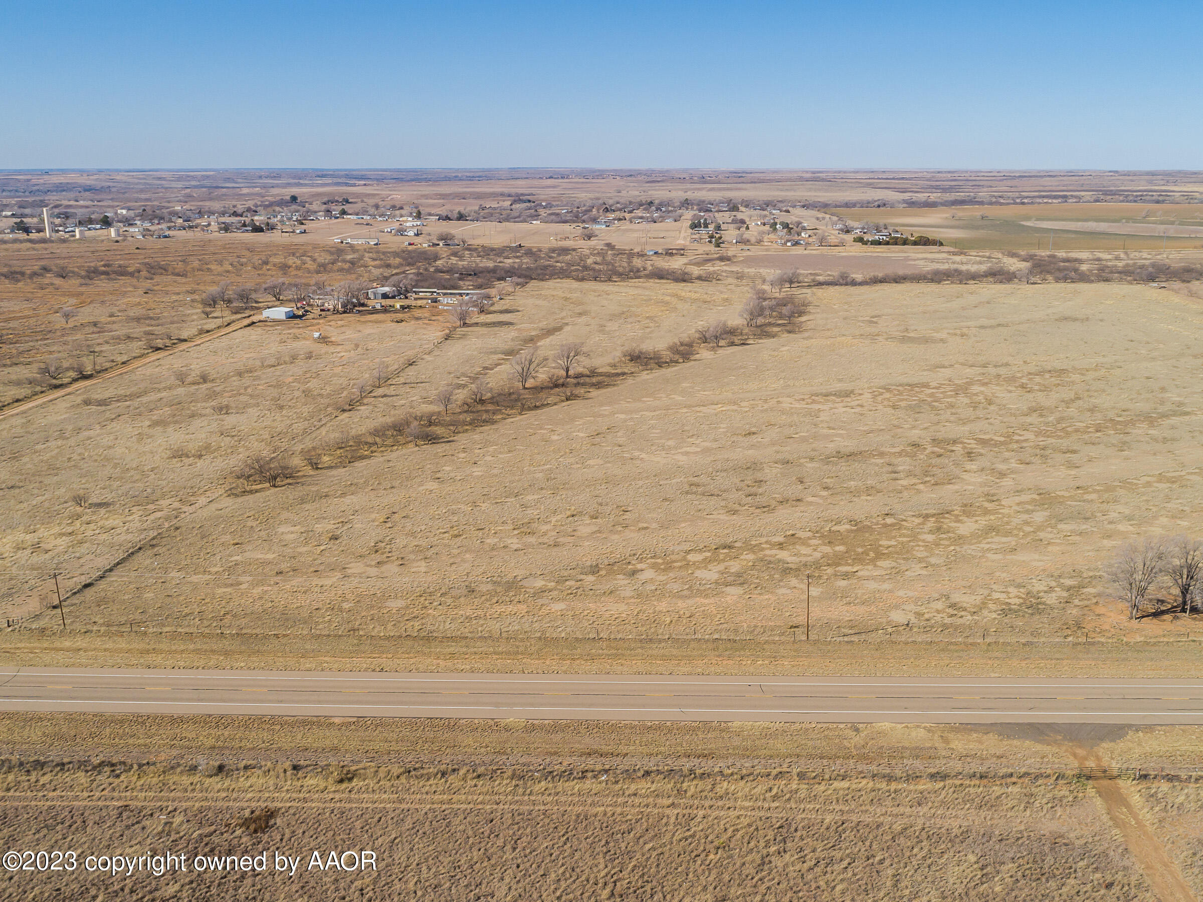 2 - Highway Clarendon, TX 79226 - Photo 13 of 18 a view of an ocean beach