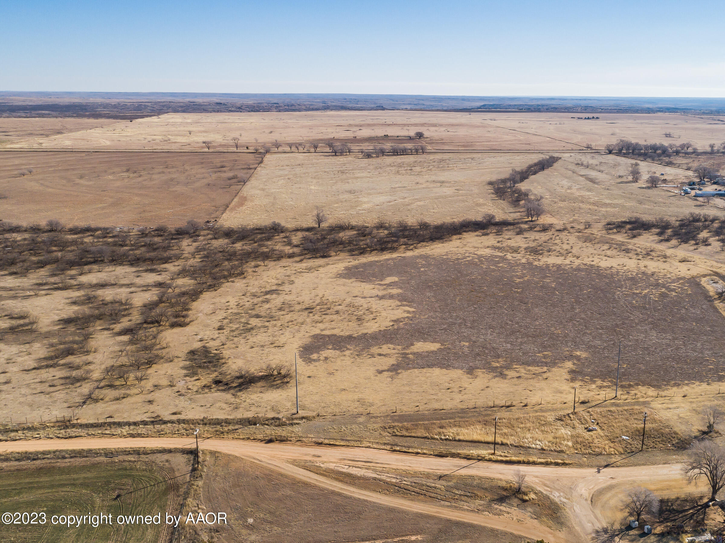 2 - Highway Clarendon, TX 79226 - Photo 10 of 18 a view of an ocean beach