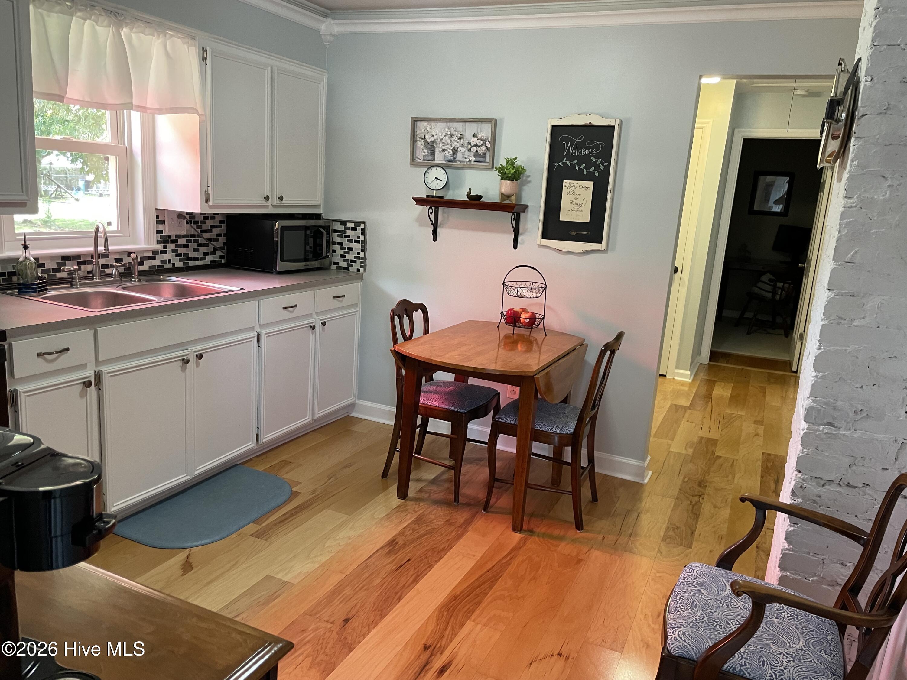 223 Gibbs Road New Bern, NC 28560 - Photo 2 of 4 kitchen