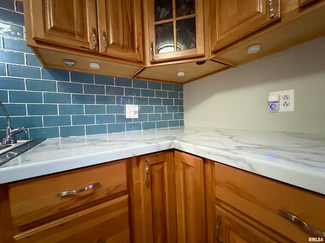 $169,900 | 508 North Webster Avenue, Jacksonville, IL 62650