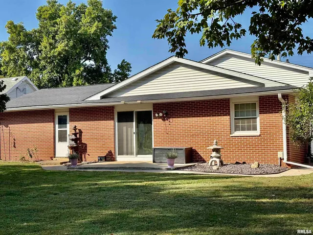 $169,900 | 508 North Webster Avenue, Jacksonville, IL 62650