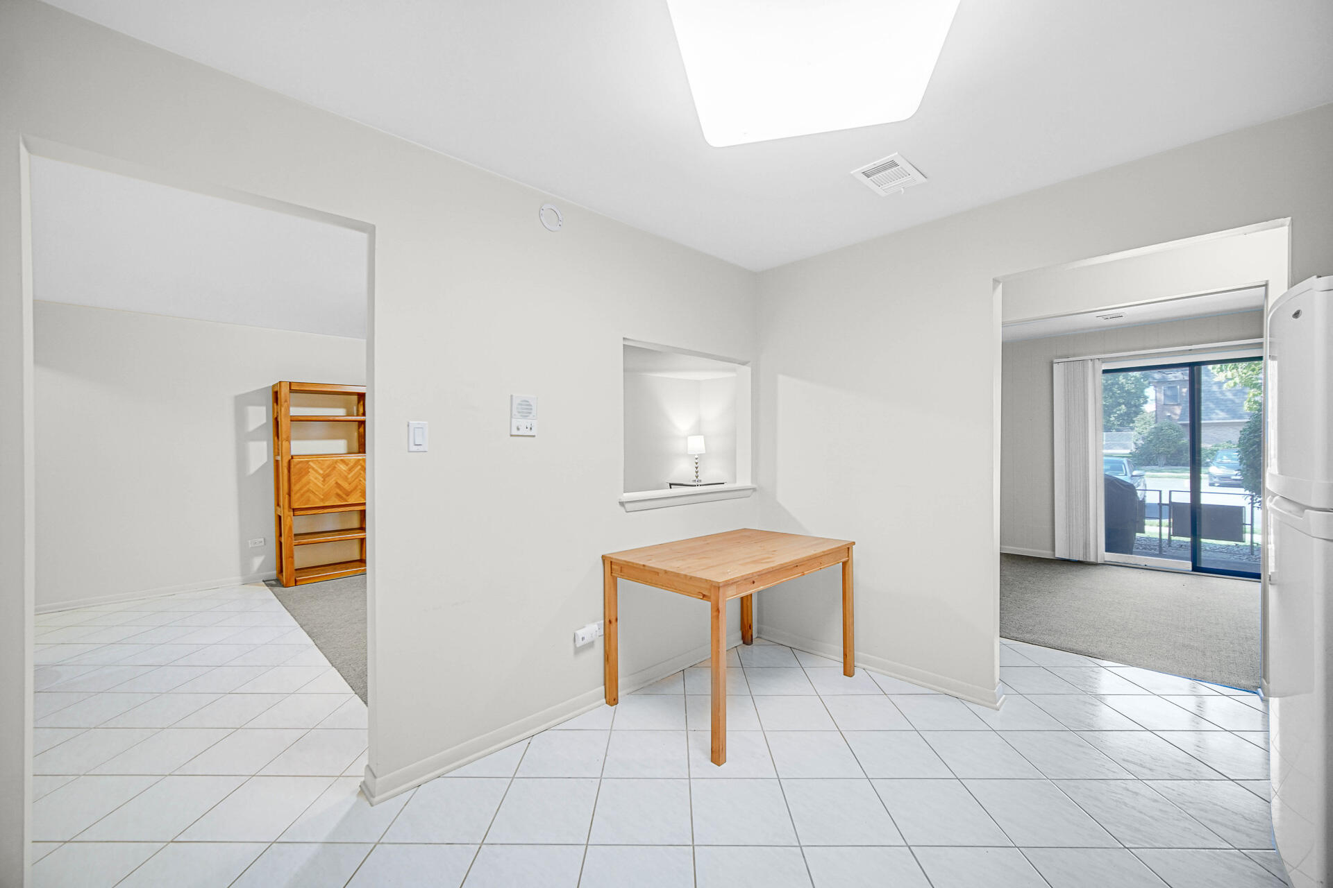 420 Old Stone Road, Unit H4 Munster, IN 46321 - Photo 11 of 22 1920x1280