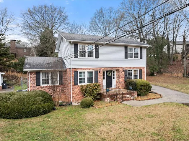 $390,000 | 1012 Tanglewood Drive, Gainesville, GA 30501