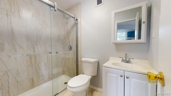 $2,695 | 85-18 Lefferts Boulevard, Unit 3R | Kew Gardens