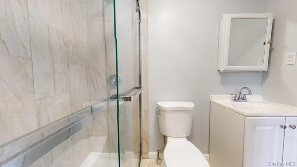 $2,695 | 85-18 Lefferts Boulevard, Unit 3R | Kew Gardens