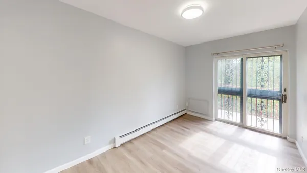 $2,695 | 85-18 Lefferts Boulevard, Unit 3R | Kew Gardens