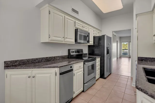 $399,900 | 3818 West End Avenue, Unit 312, Nashville, TN 37205