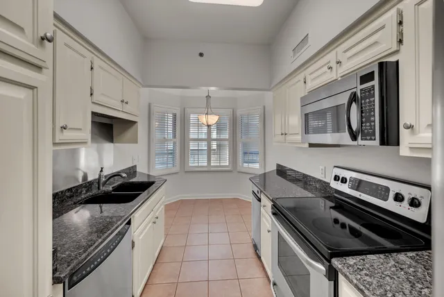 $399,900 | 3818 West End Avenue, Unit 312, Nashville, TN 37205