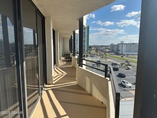 $3,200 | 2900 North Atlantic Avenue, Unit 405, Daytona Beach, FL 32118