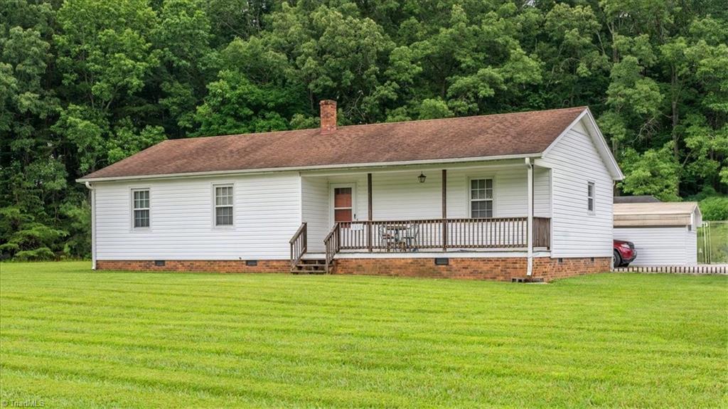 7630 Doggett Road Browns Summit, NC 27214 - Photo 3 of 41