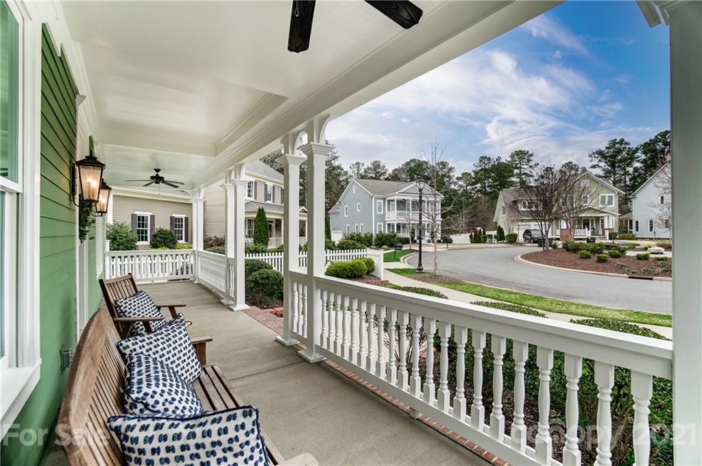 829 Elswick Court Fort Mill, SC 29708 - Photo 4 of 48 a view of a city from a balcony