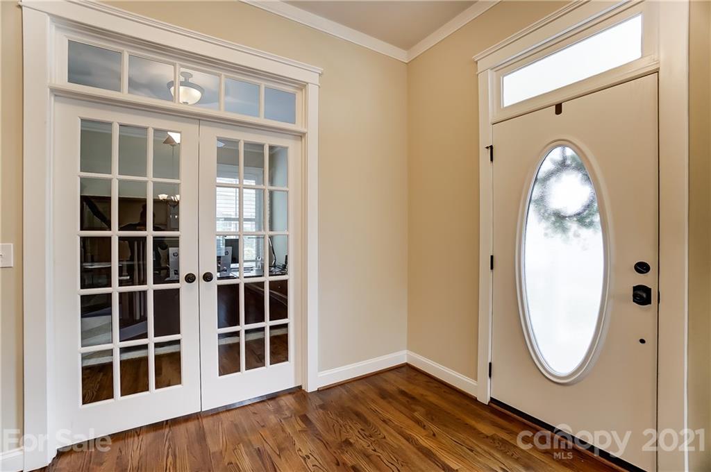 829 Elswick Court Fort Mill, SC 29708 - Photo 6 of 48 a view of a livingroom with wooden floor and a window