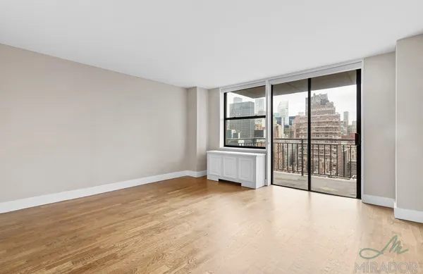$4,700 | 330 East 39th Street, Unit 22G | Murray Hill