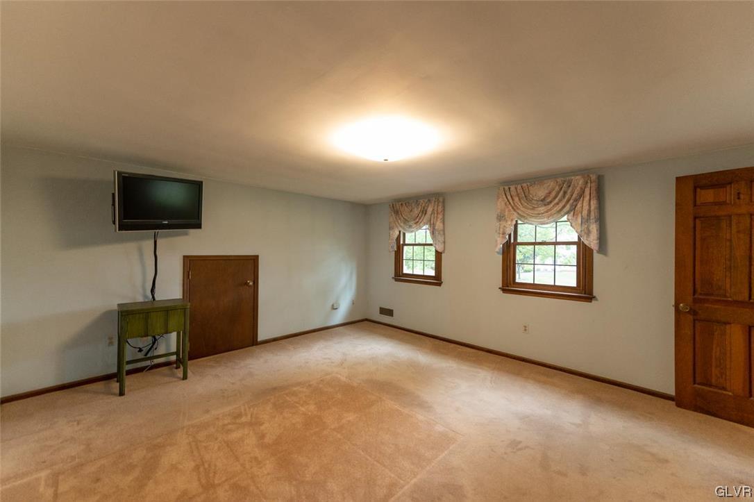 840 Wedgewood Road Bethlehem, PA 18017 - Photo 16 of 27 Master bedroom