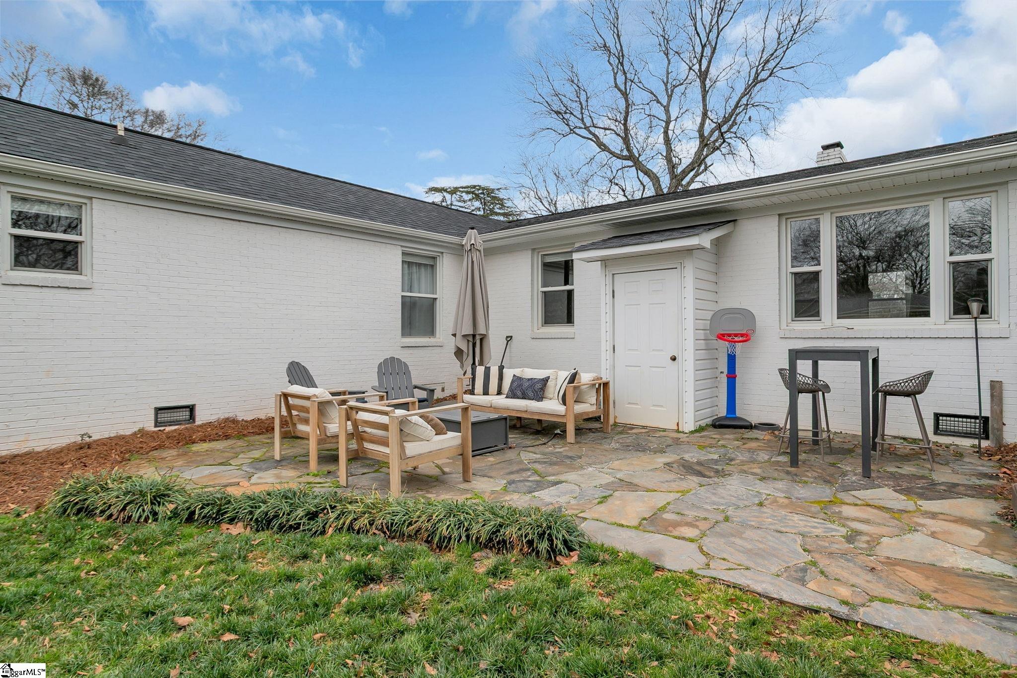 307 Wembley Road Greenville, SC 29607 - Photo 36 of 40 Gallery Image 36