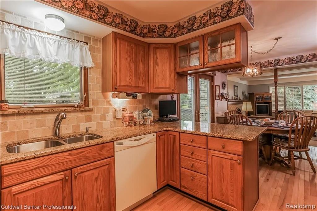 2784 Winter Park Road Rochester Hills, MI 48309 - Photo 10 of 63