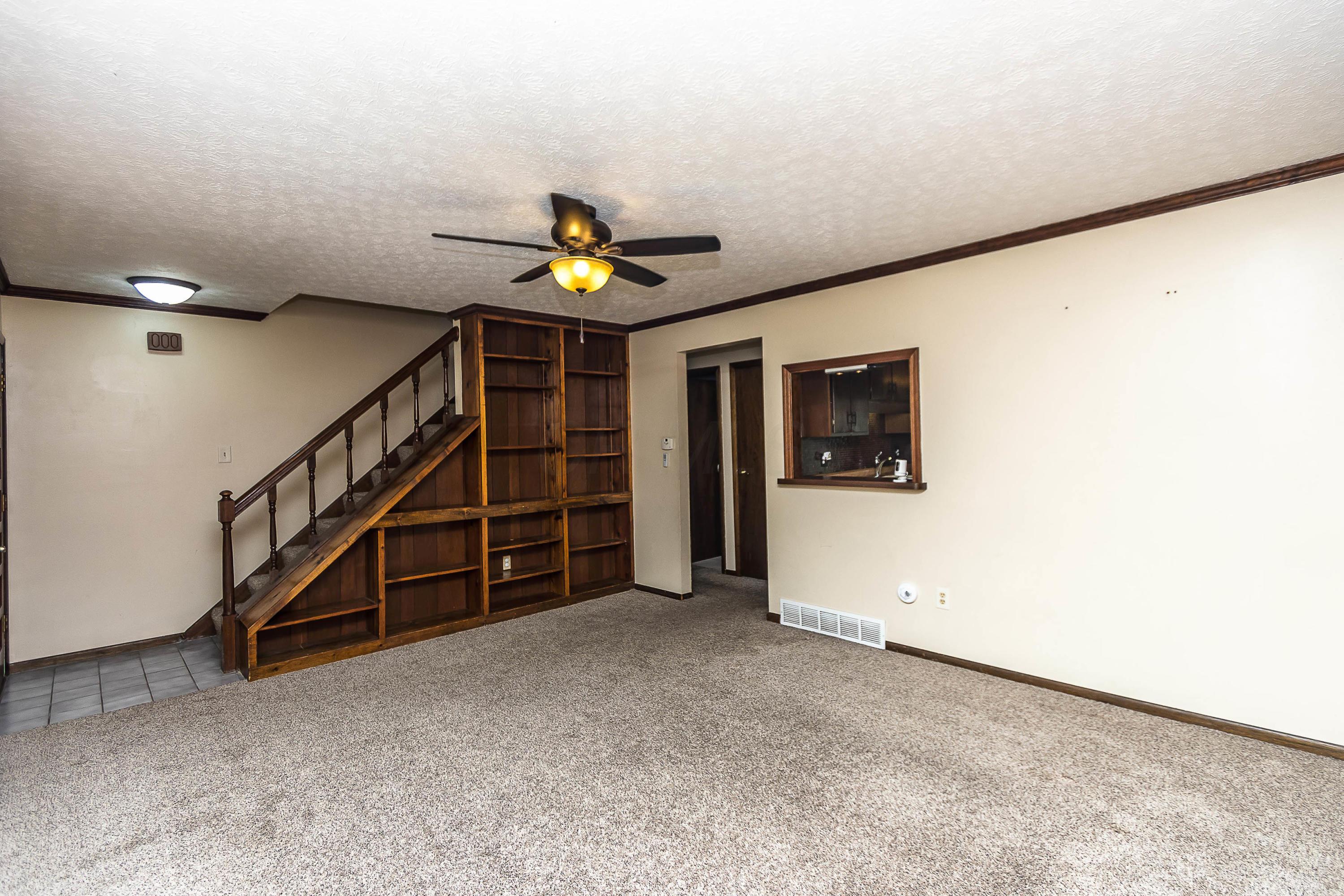 215 Fairway Road Delaware, OH 43015 - Photo 5 of 33 Gallery Image 5