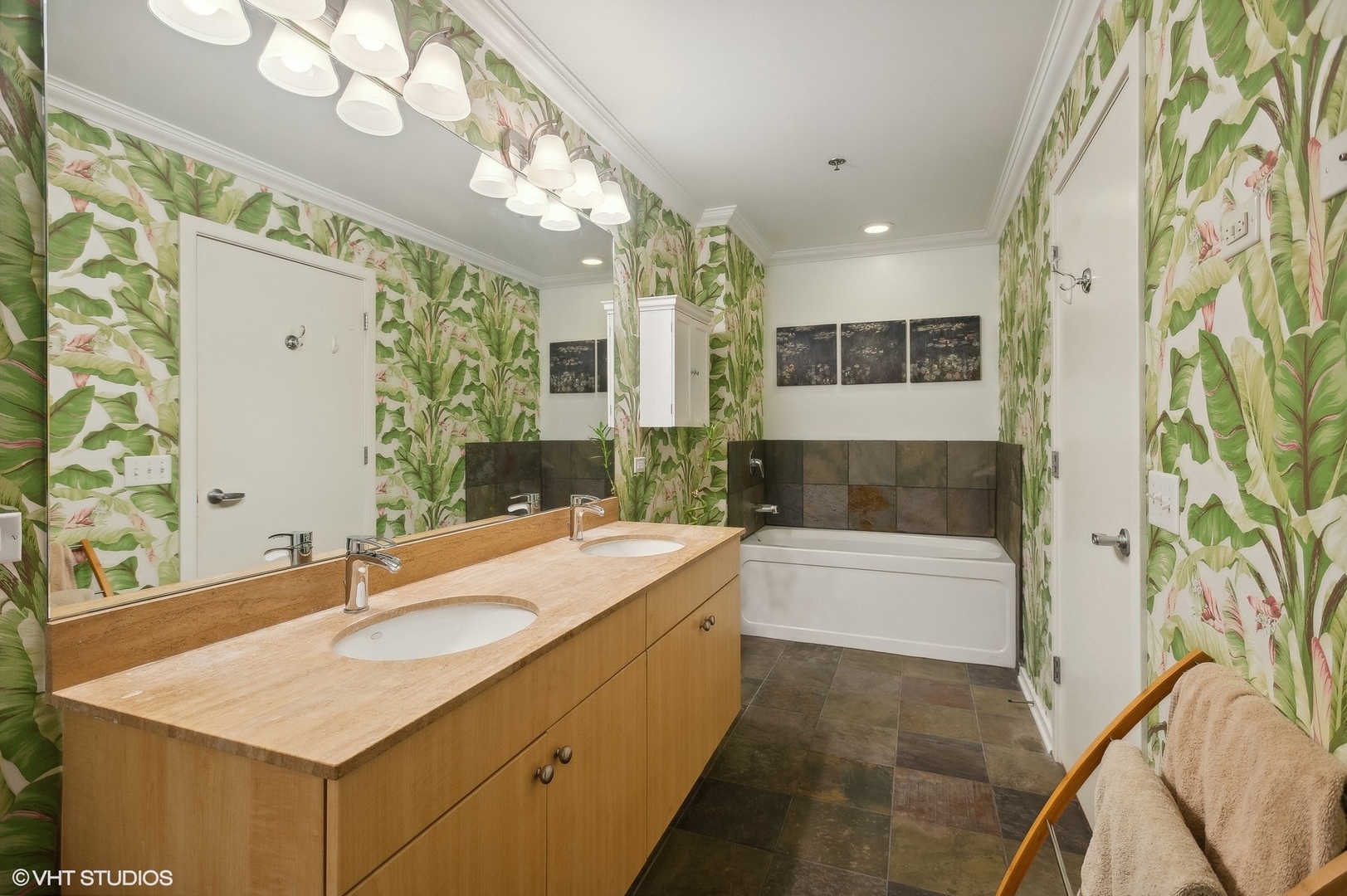 125 South Green Street, Unit 304A Chicago, IL 60607 - Photo 14 of 16 Gallery Image 14