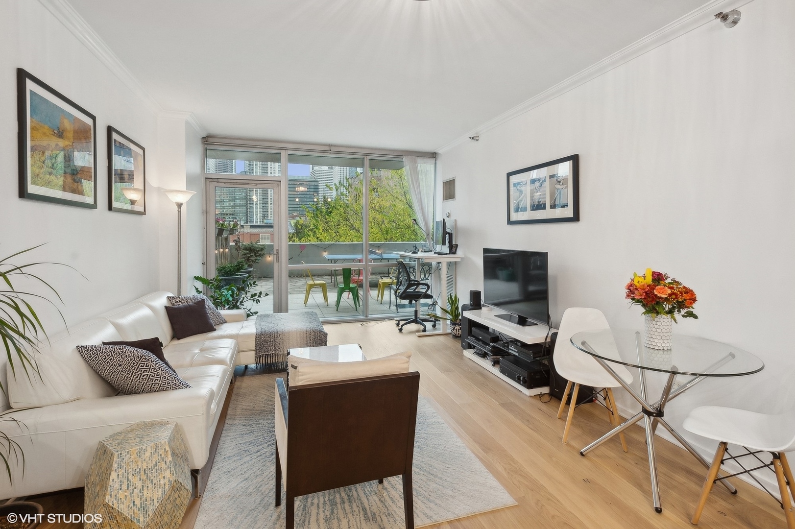 125 South Green Street, Unit 304A Chicago, IL 60607 - Photo 6 of 16 Gallery Image 6