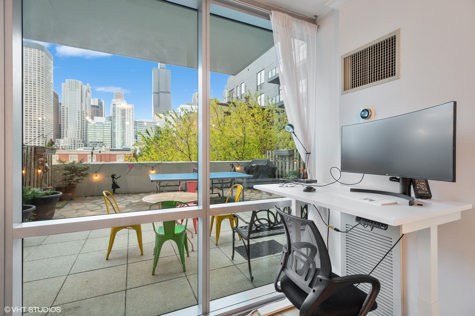 125 South Green Street, Unit 304A Chicago, IL 60607 - Photo 7 of 16 Gallery Image 7