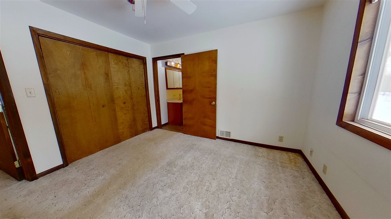 515 North Lewis Road Shepherd, MI 48883 - Photo 19 of 31 1884280-18.JPG