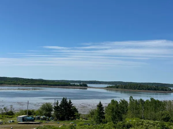 $250,000 | 187 County Road, Eastport, ME 04631