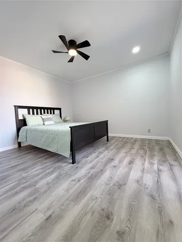 $189,900 | 576 East Avenue J, Unit B, Grand Prairie, TX 75050