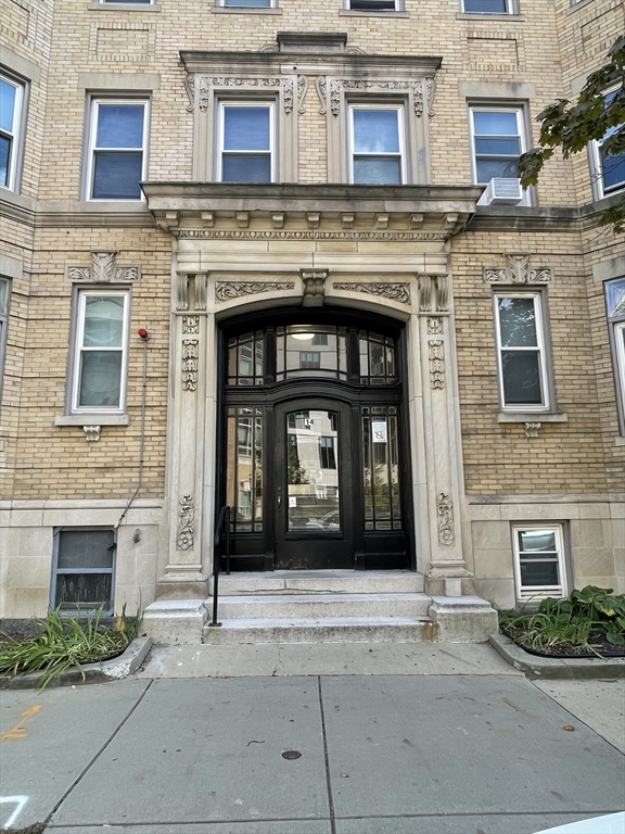 14 Palace Road, Unit 7 Boston, MA 02115 - Photo 11 of 11