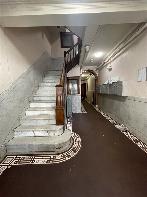 14 Palace Road, Unit 7 Boston, MA 02115 - Photo 9 of 11