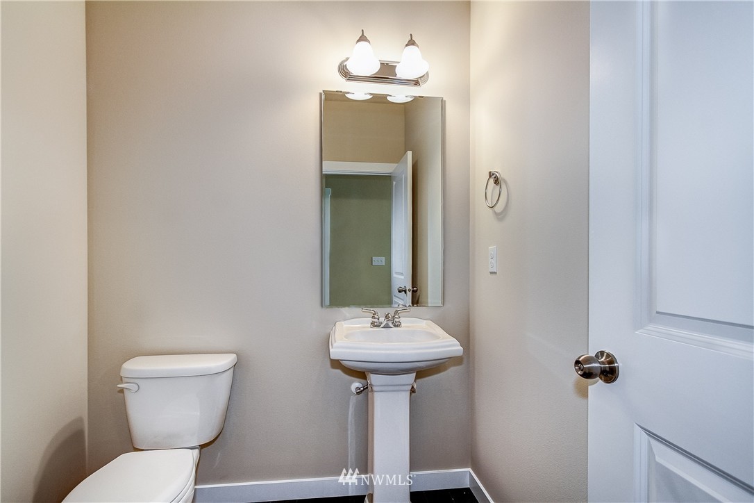23033 7th Avenue Southeast Bothell, WA 98021 - Photo 15 of 19