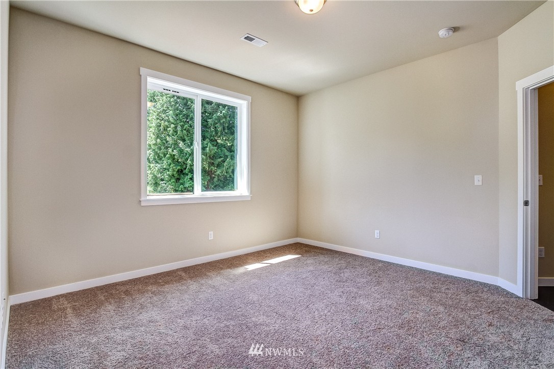 23033 7th Avenue Southeast Bothell, WA 98021 - Photo 17 of 19