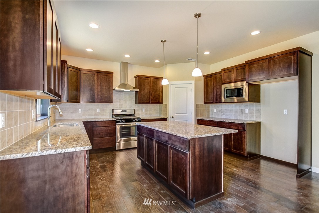 23033 7th Avenue Southeast Bothell, WA 98021 - Photo 4 of 19