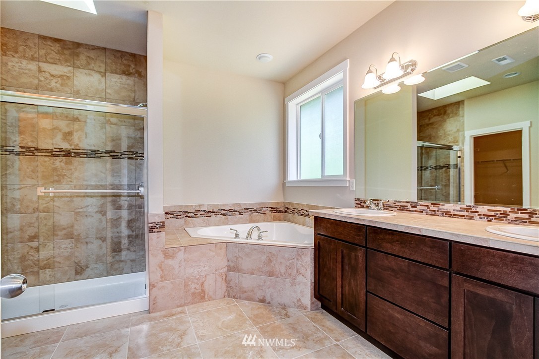 23033 7th Avenue Southeast Bothell, WA 98021 - Photo 8 of 19