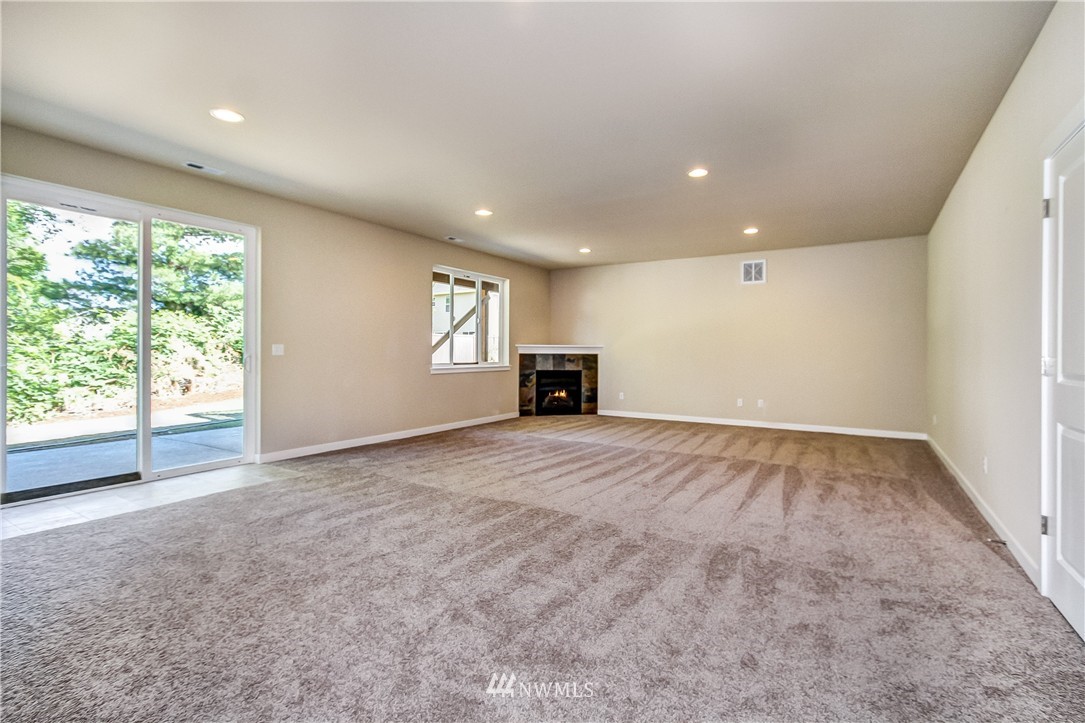 23033 7th Avenue Southeast Bothell, WA 98021 - Photo 10 of 19