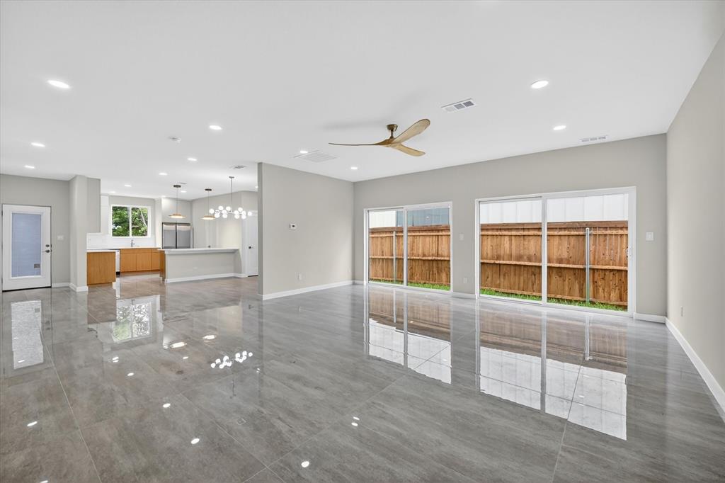 119 Rolston Road Irving, TX 75060 - Photo 7 of 30