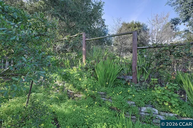 $899,000 | 687 Jean Street, Oakland, CA 94610