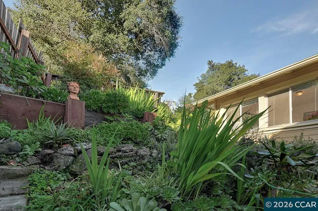 $899,000 | 687 Jean Street, Oakland, CA 94610