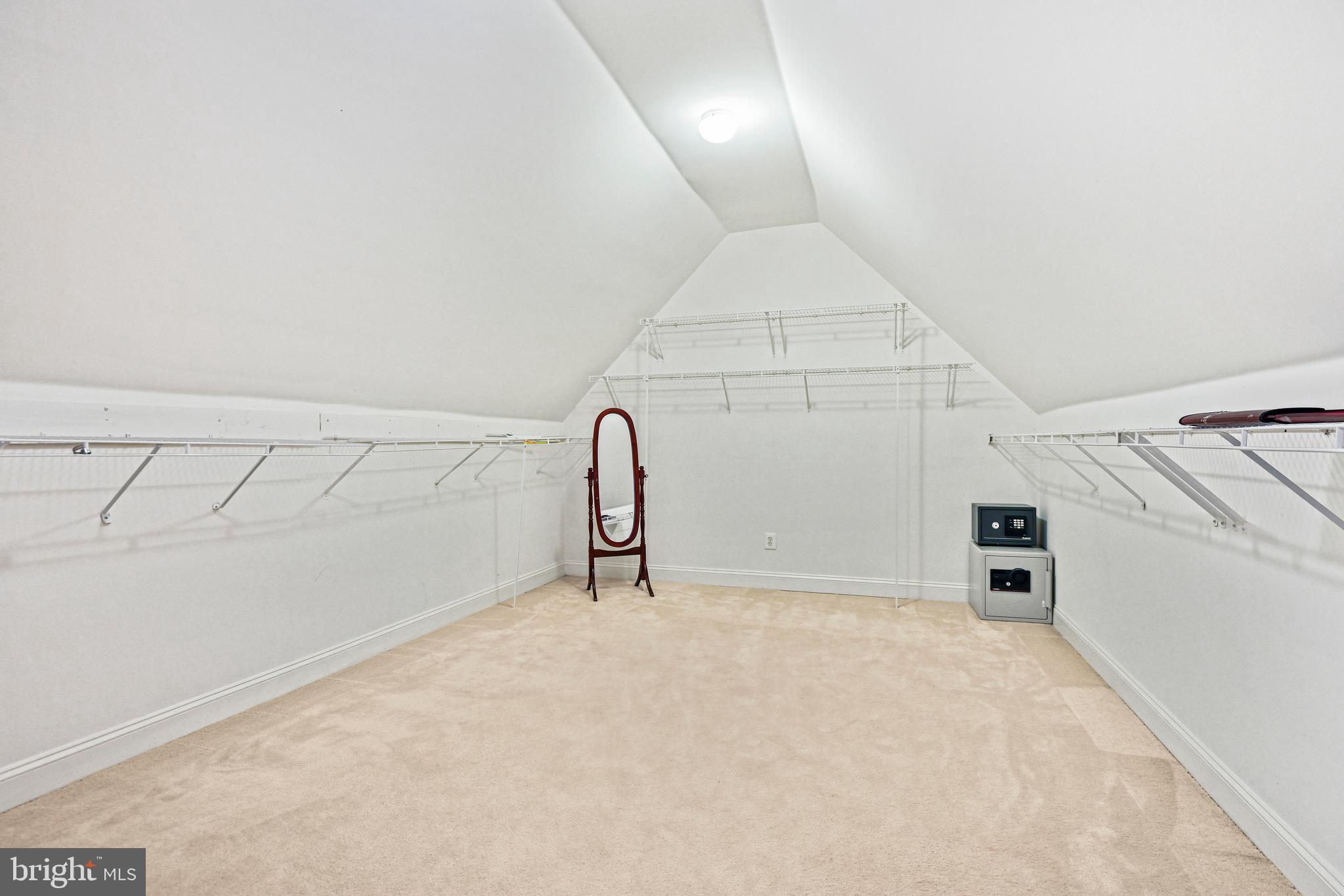 10509 Dunn Meadow Road Vienna, VA 22182 - Photo 29 of 81 Primary Closet