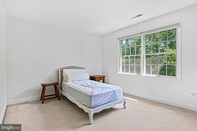 $6,900 | 10509 Dunn Meadow Road, Vienna, VA 22182